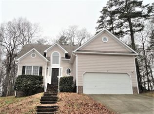 4805 Adams Ridge Dr, Greensboro, NC 27407