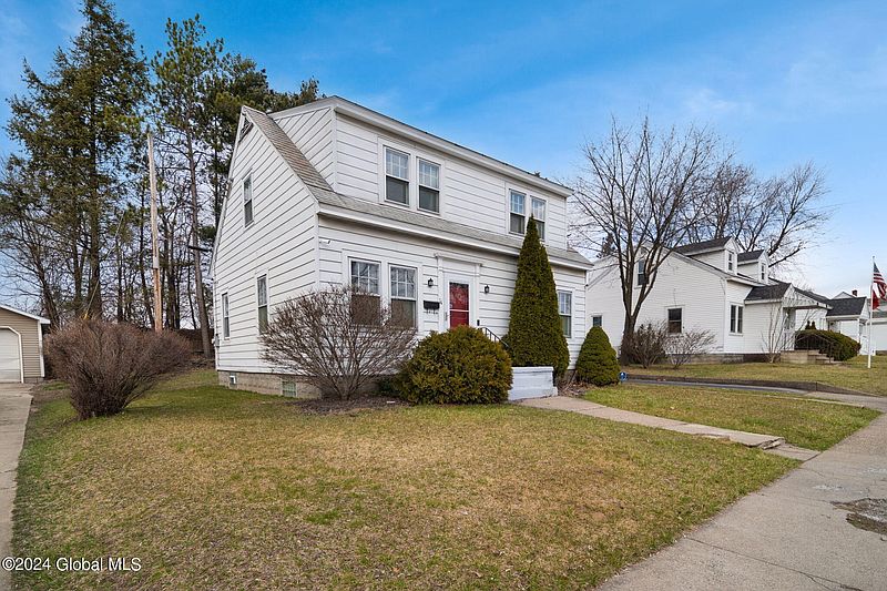 3rd image of 16 Selden Street