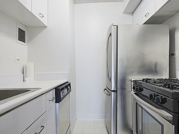 4th image of 445 5th Ave #11E