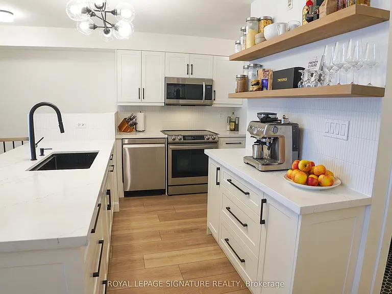 118 Finch Ave W #Townhouse 5 — Photo 9