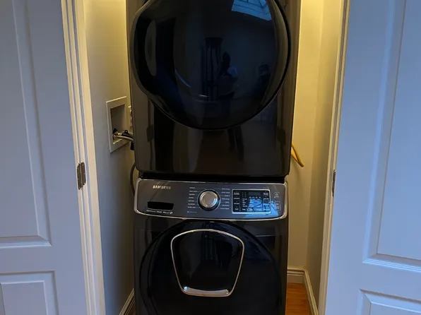 1548 East 59th Street image 10 of 18