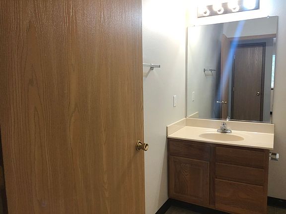 5th image of 1401 N Dakota Ave #005f4e930