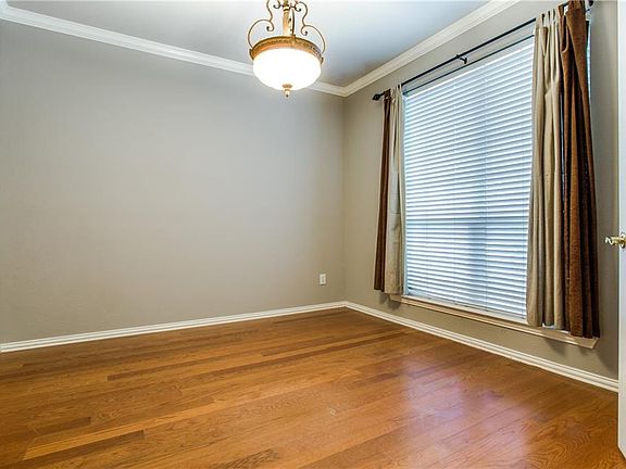 5th image of 1644 Knoll Wood Ct