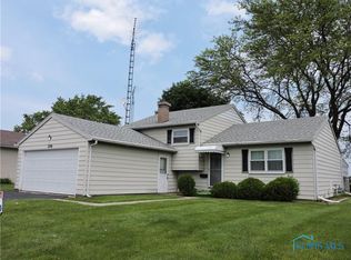 246 E Chantilly Rue, Northwood, OH 43619