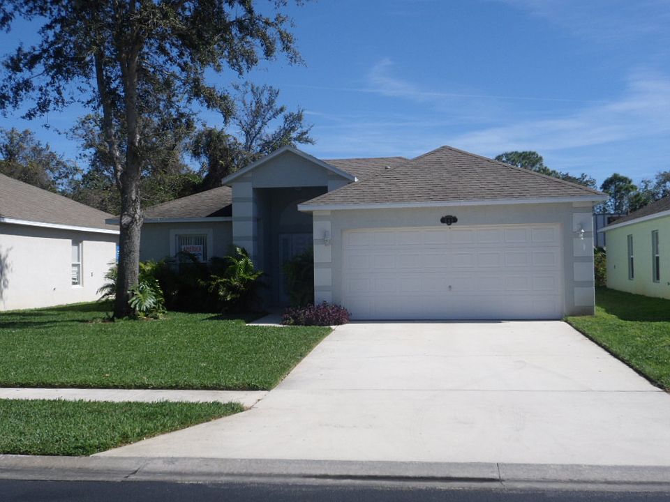 1st image of 549 Macon Dr