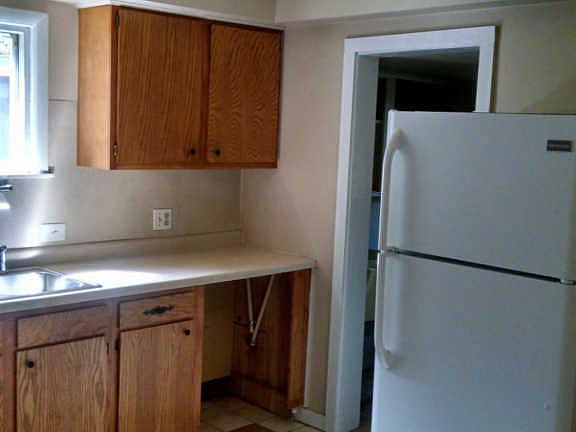 5th image of 243 Travis St NE