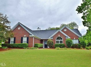 62 Meadowcreek Dr, Jefferson, GA 30549