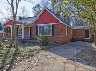 6500 Dodgen Rd SW, Mableton, GA 30126
