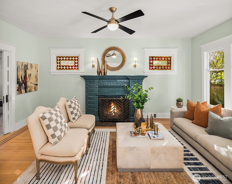 4th image of 1154 18th Avenue E
