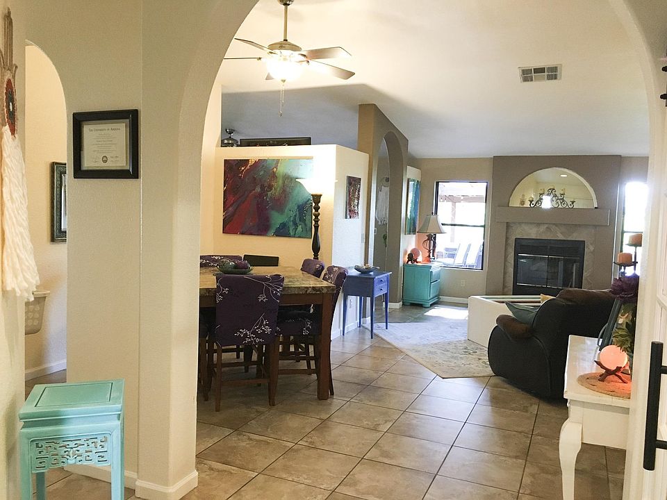 Bright open floor plan with vaulted ceilings. Gas fireplace with heatalator insert with remote control.