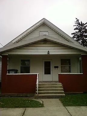 420 E Hudson St photo 1
