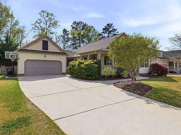 5th image of 133 Adelaide Dr