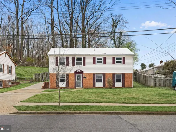 6903 Fawncrest Dr, Capitol Heights, MD 20743