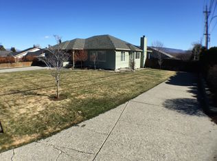 627 Olympus Dr, Wenatchee, WA 98801