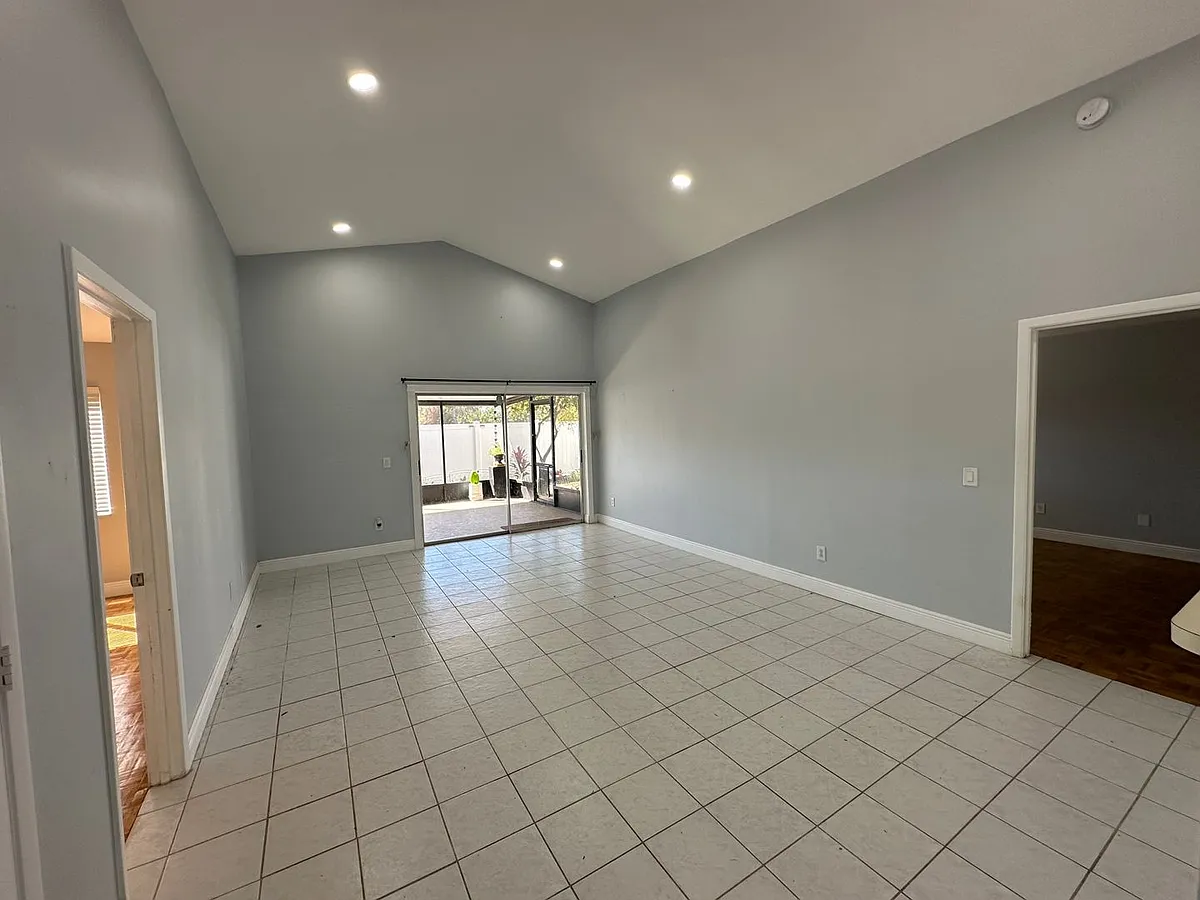 Building Photo - 189 Chicago Woods Cir