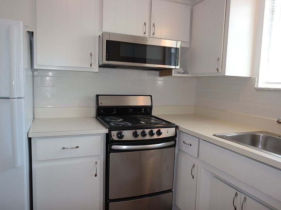 630 Ann St Apt 8, photo 22
