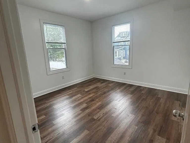 799 Kearny Ave — Photo 10