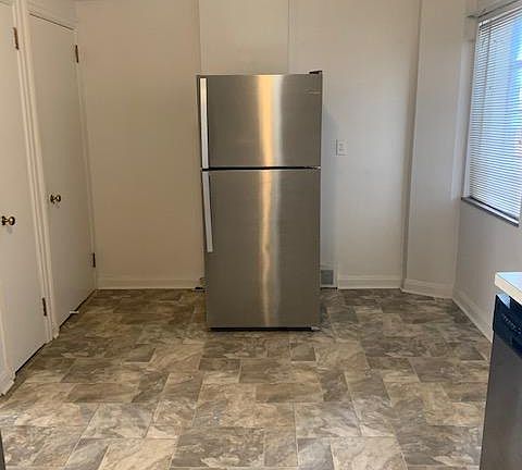 4th image of 3504 Staunton Ave SE APT B