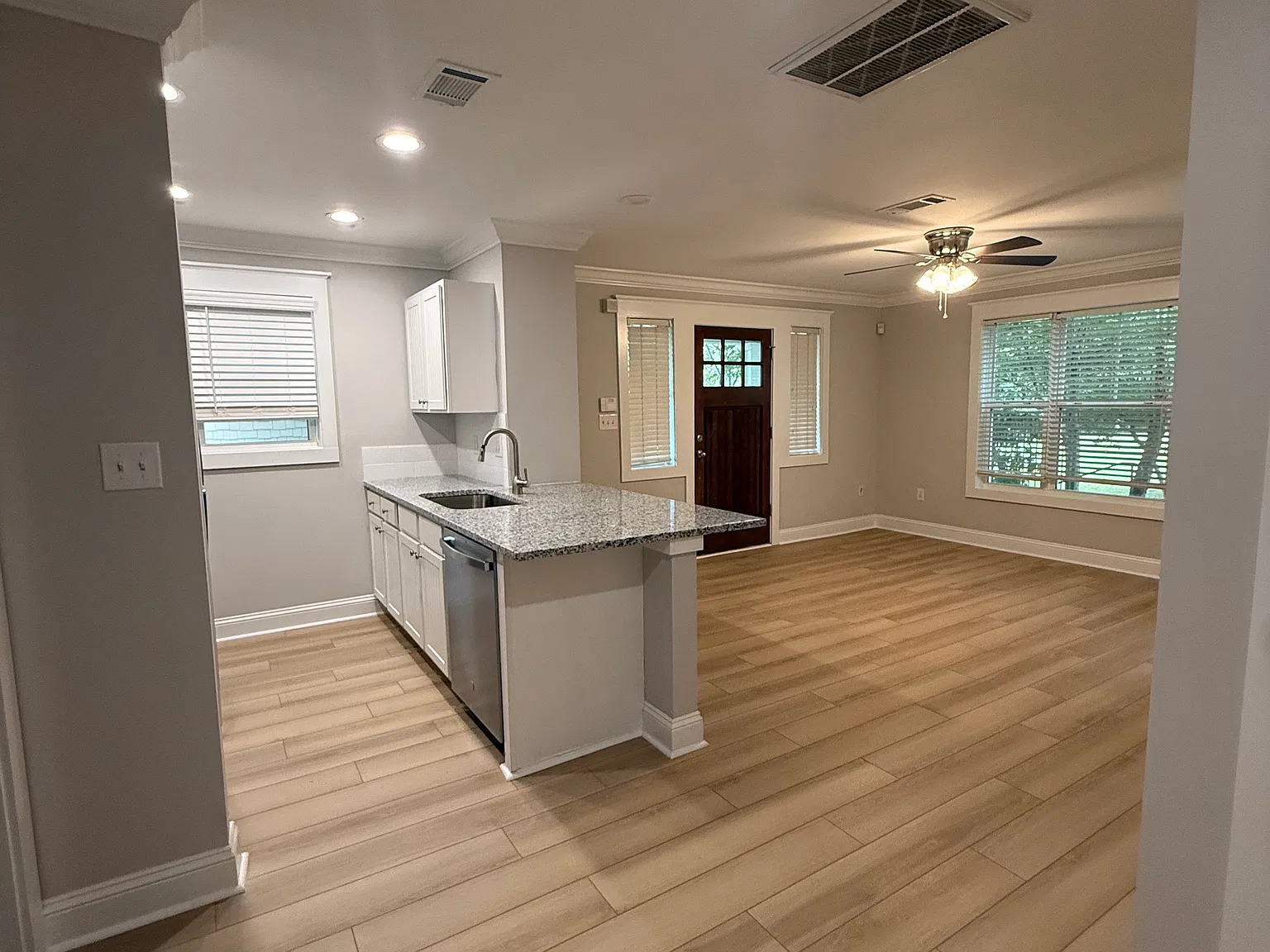 3 bed, 1260 sqft, $2,250 — Photo 1