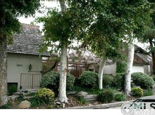 18631 Collins St APT 1, Tarzana, CA 91356