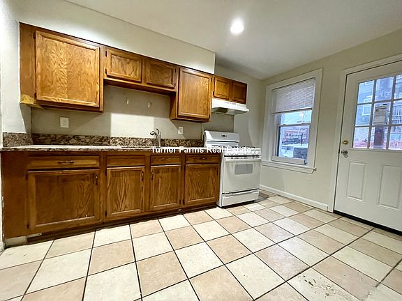 2nd image of 12 Wait St APT 2