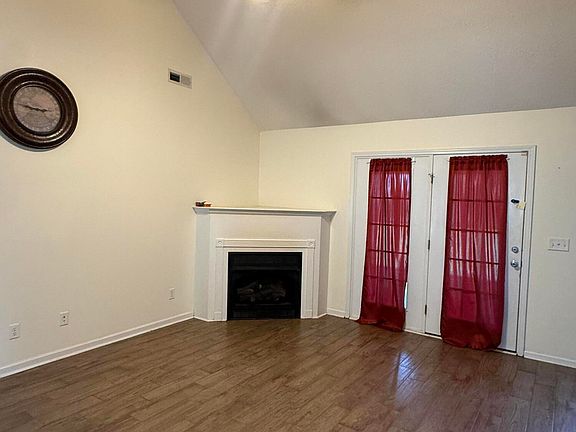 5th image of 3240 Oleander Dr