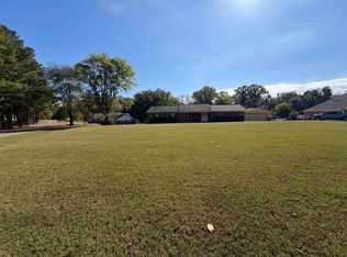 301 Cypress Cv, Florence, AL 35634