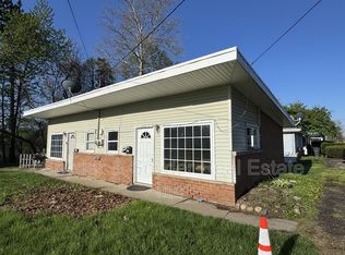 2350 Newton St, Akron, OH 44305