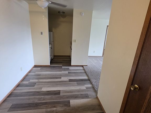 2nd image of 100 W Grove St #11388083