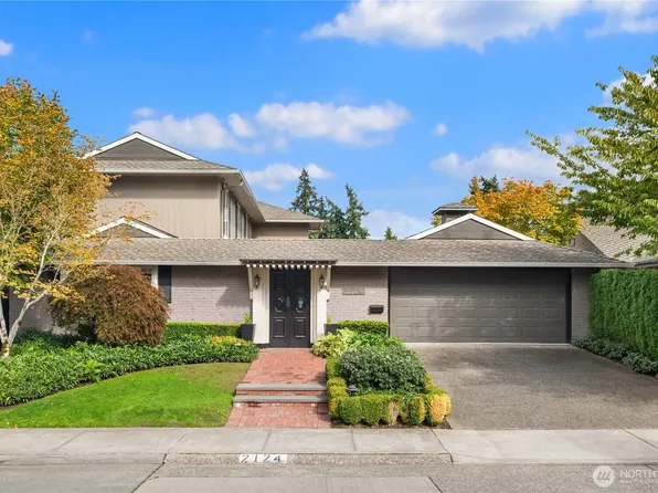 2124 Broadmoor Drive E, Seattle, WA 98112