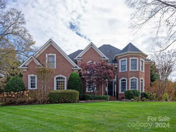 1604 Seattle Slew Ct, Waxhaw, NC 28173