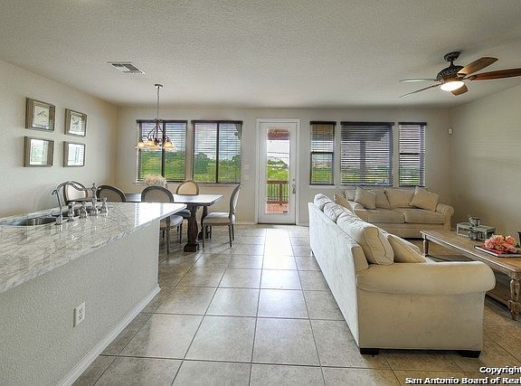 3rd image of 4202 Woodbridge Way