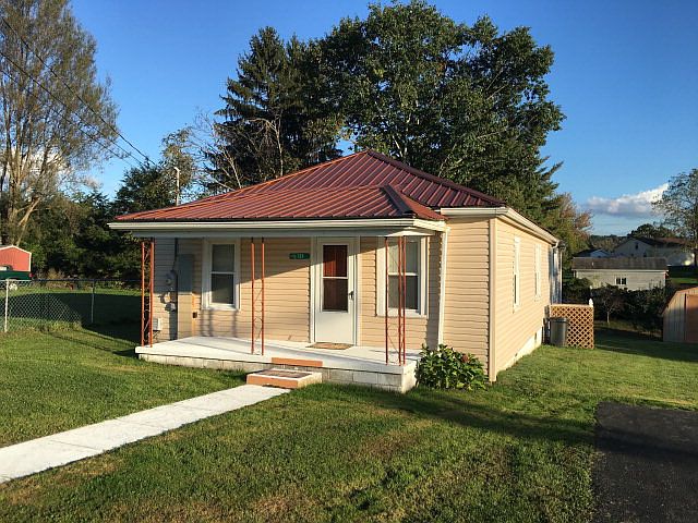 1st image of 120 Crab Orchard Ave