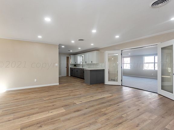 5th image of 2310 N Aspen Dr