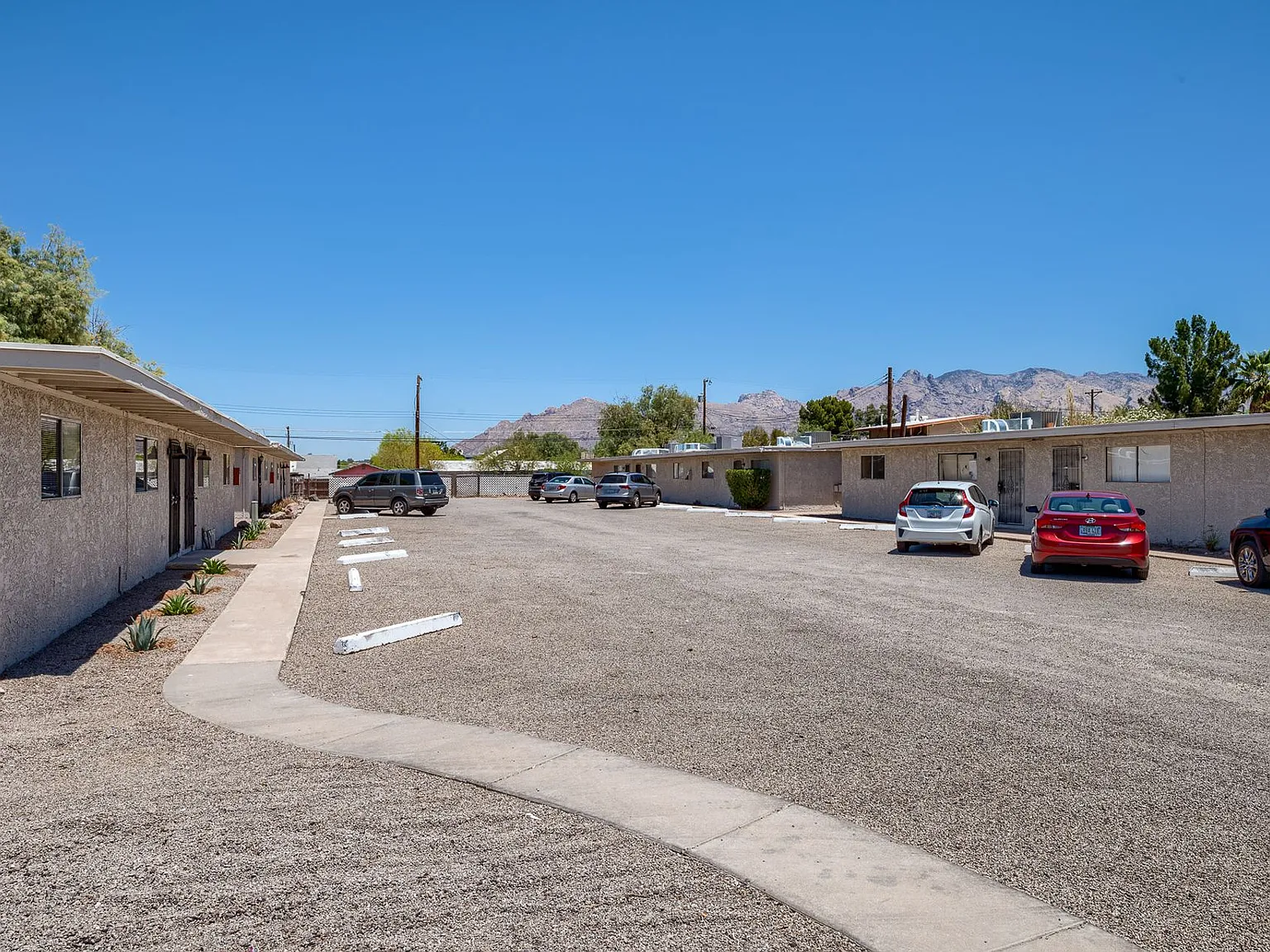 North Central (Stone and Limberlost), 2 bedroom, 1 bath duplexes, large fenced yards with a/c! — Photo 2