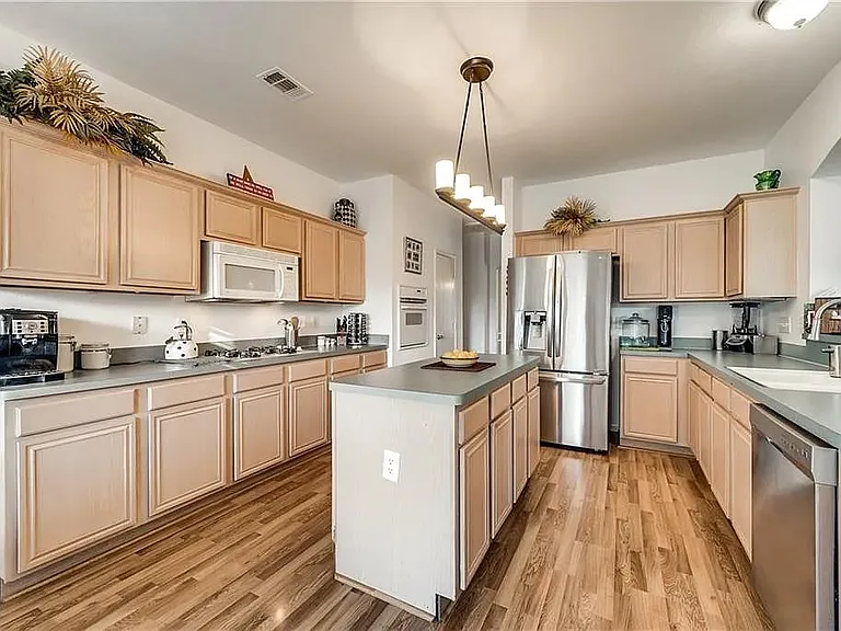 4417 Scenic Dr — Photo 6