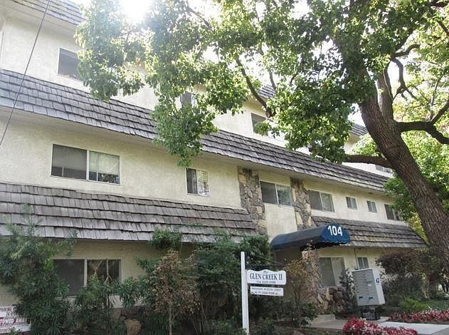 1st image of 104 Glen Eyrie Ave APT 2