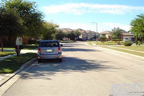 4th image of 11013 Forest Pass Ct