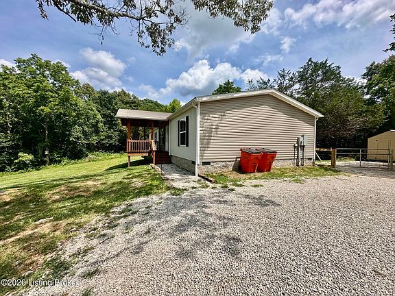 4th image of 3155 Silver Mine Rd