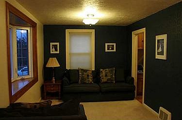 3rd image of 520 York Ave