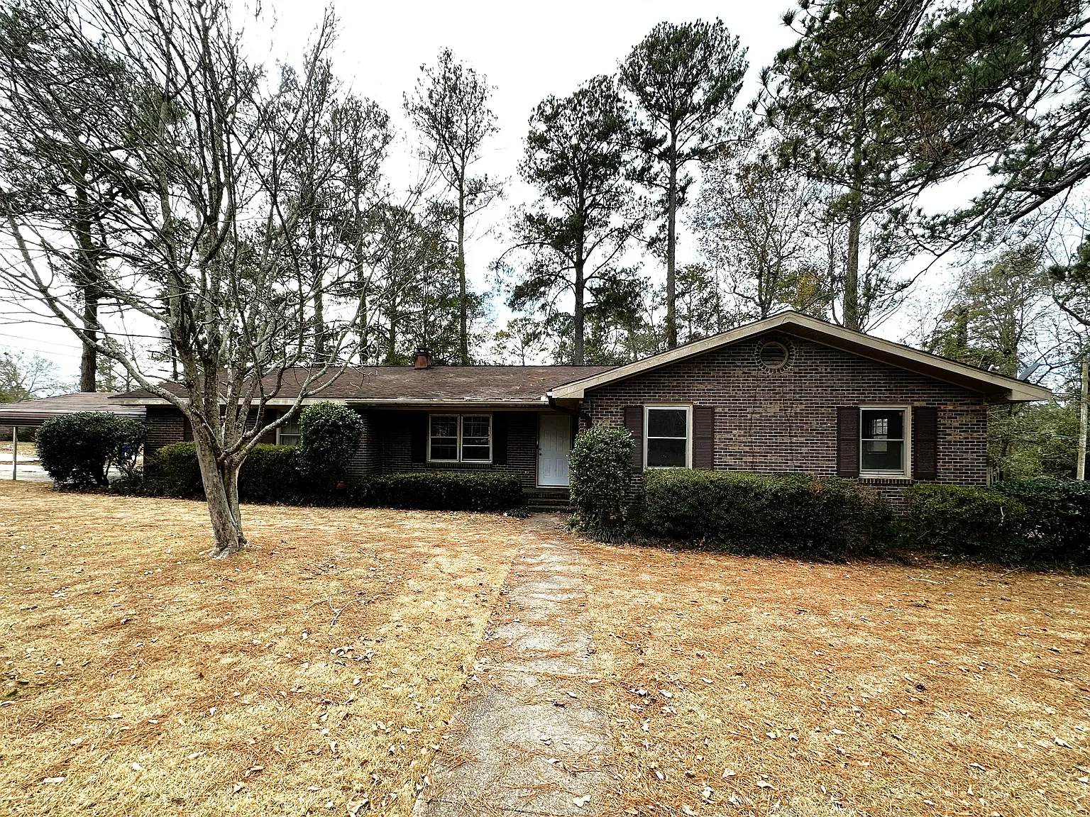 3 bed, 1342 sqft, $1,500 — Photo 1