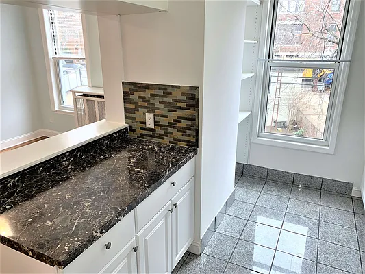 Rented by RealTegrity NY LLC | media 24