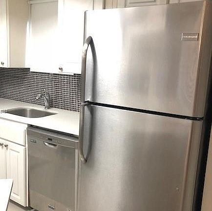 3rd image of 8363 Lake Dr APT 205
