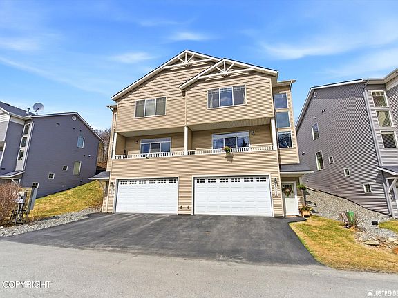 2nd image of 20233 Riverside Dr #8B