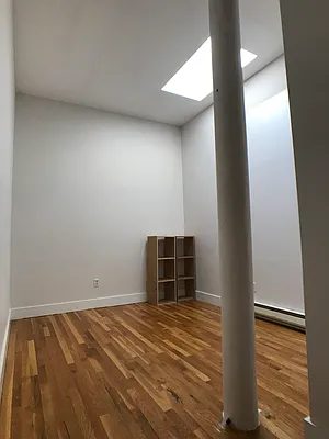 Rented by City Vista Inc | media 15