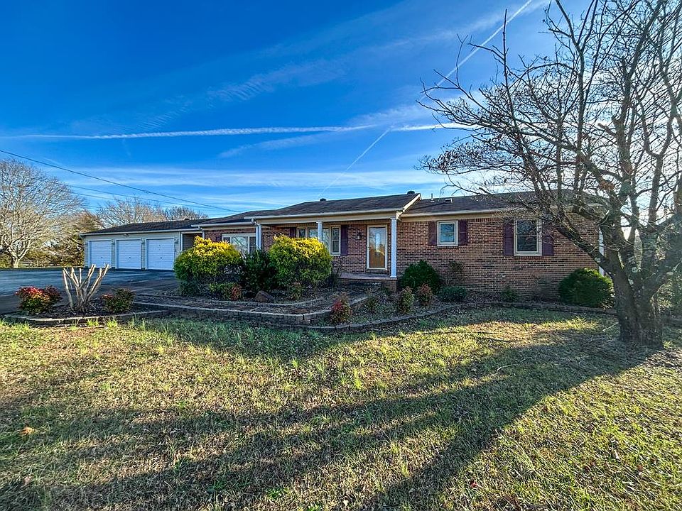 1st image of 270 Betty Ave