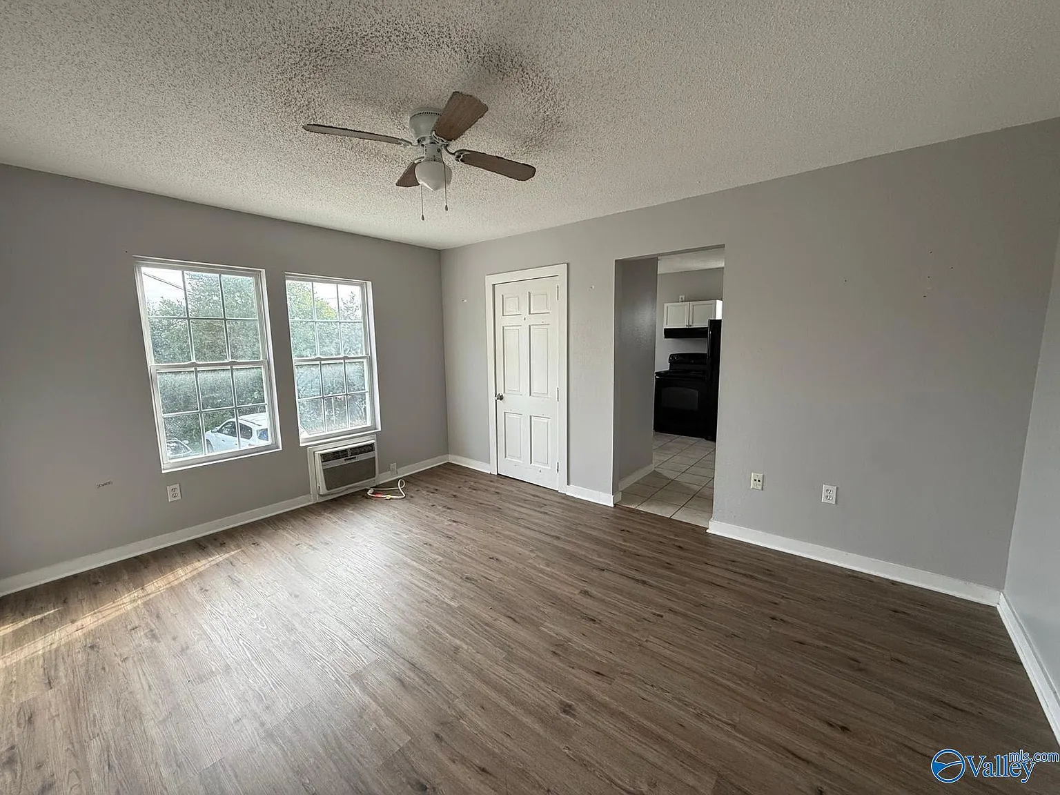 1 bed, 1.0 bath, 615 sqft, $750 — Photo 3