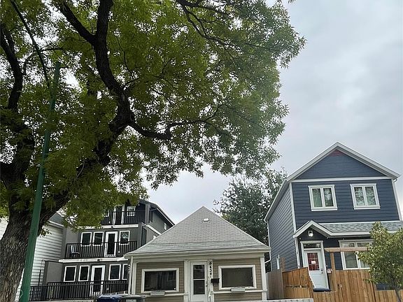 3rd image of 434 G Avenue S