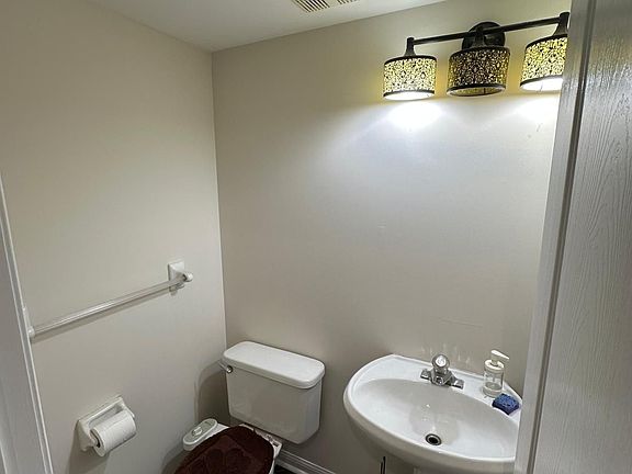 5th image of 3942 Coachman Cir