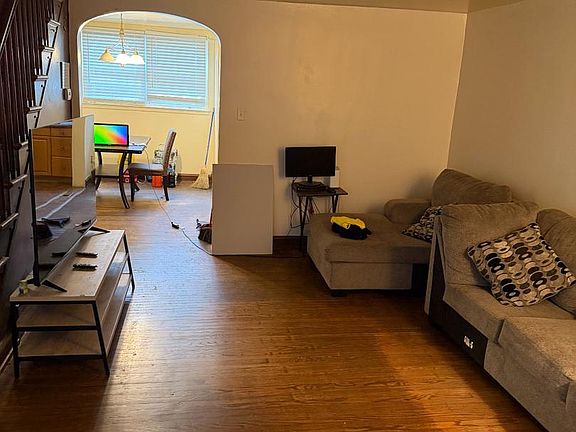 5th image of 7815 Williams Ave